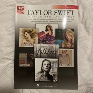 Taylor Swift Easy Guitar Anthology Book